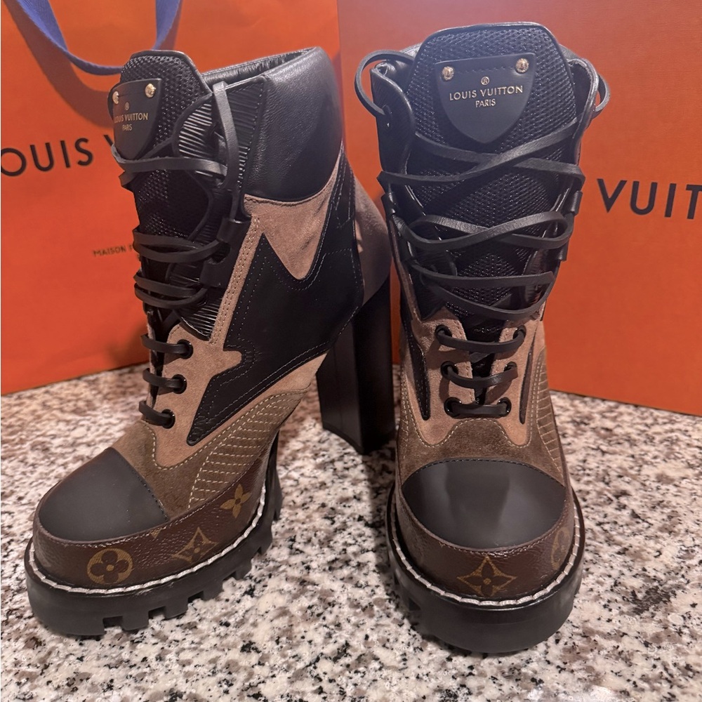 LOUIS VUITTON STAR TRAIL BOOTS
